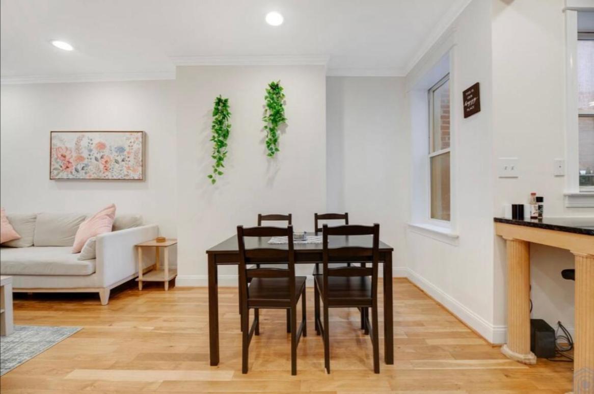 לינה וארוחת בוקר וושינגטון Capital Hill Retreat מראה חיצוני תמונה